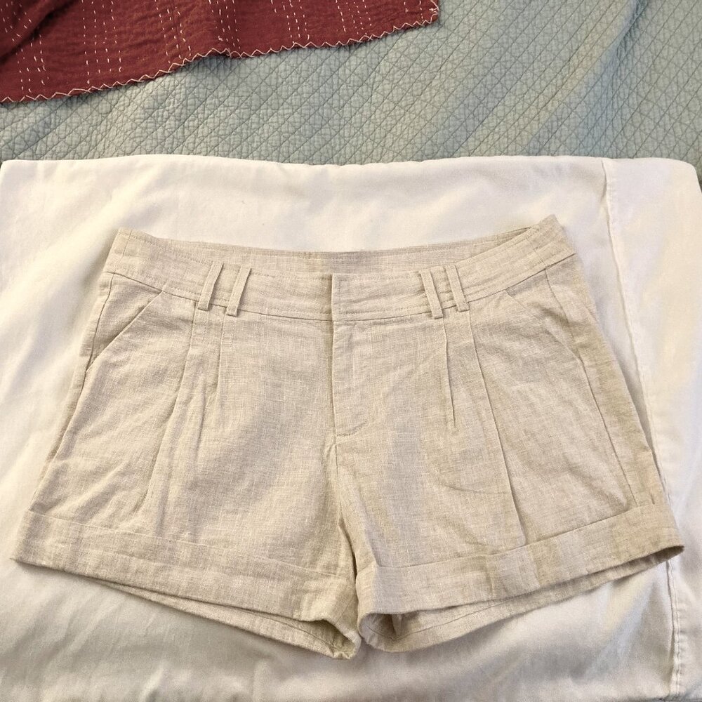 Excellent Condition, SZ L, Woven Linen Cotton Shorts, Beige